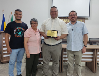 Padre Jorge Felipe, ss.cc. recebe título de Cidadão Honorário